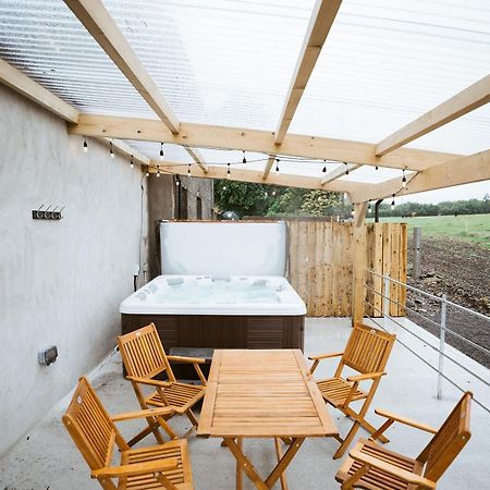 The Byre At Conker Tree Cottages Saintfield Exterior photo